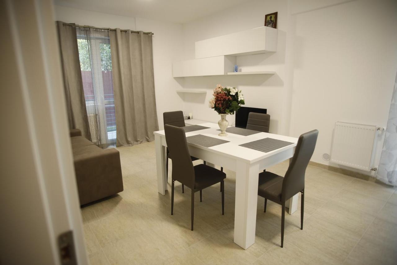 Lar Apartment Focşani Exteriér fotografie