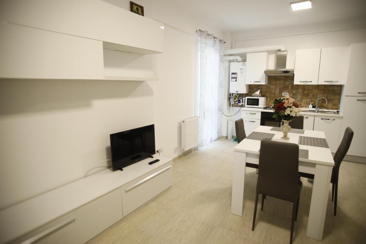 Lar Apartment Focşani Exteriér fotografie