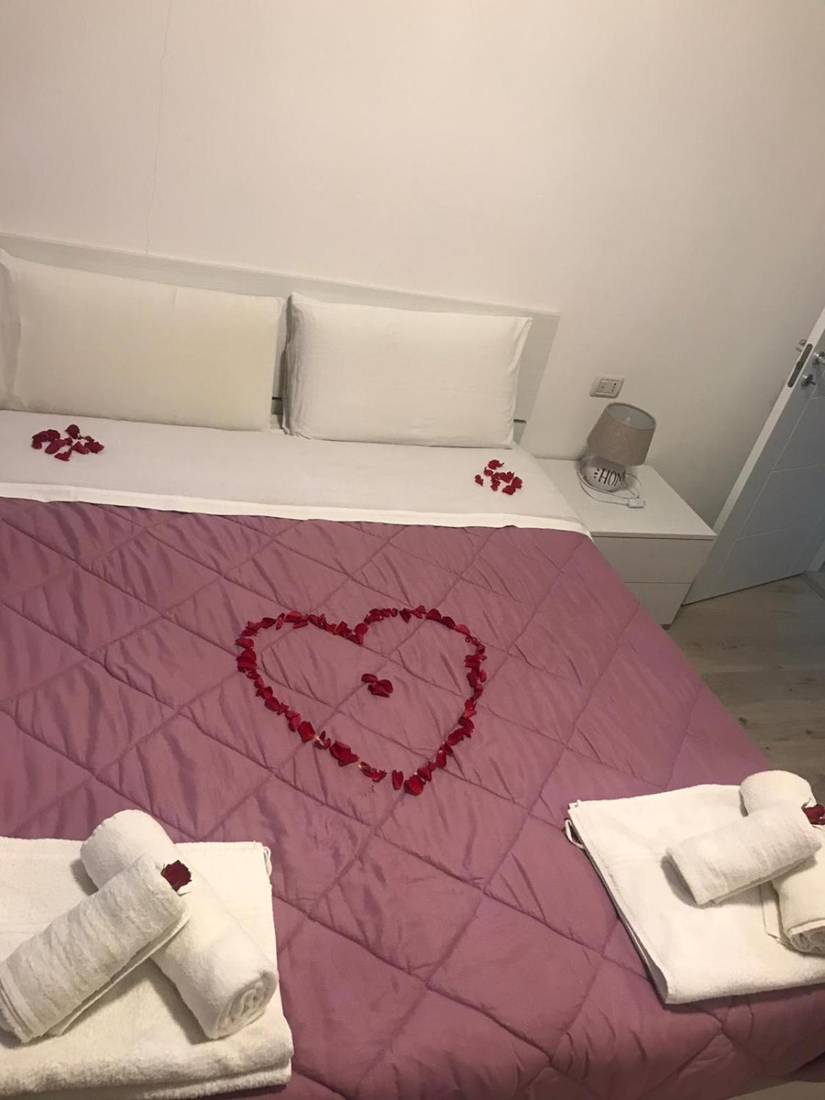 Lar Apartment Focşani Pokoj fotografie